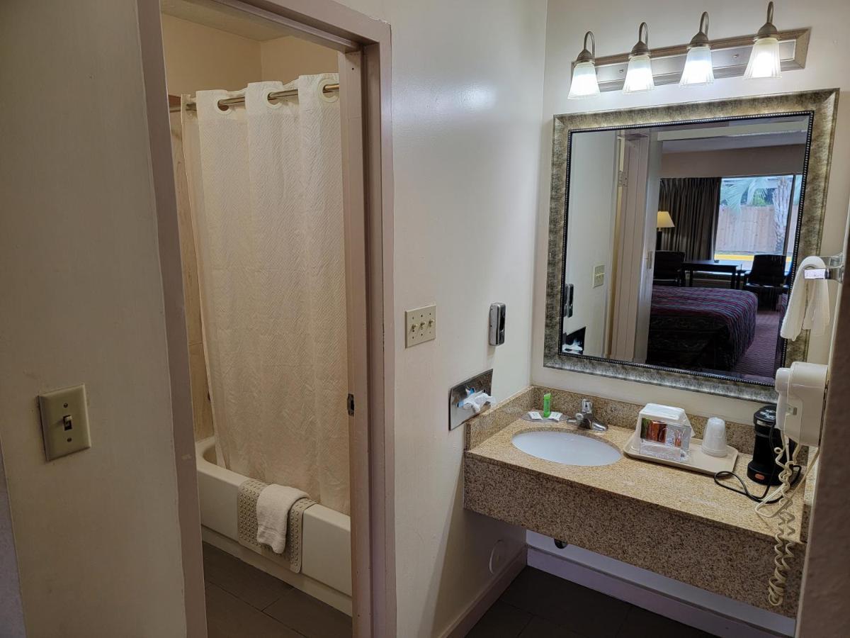 Twin Star Lodge Biloxi Eksteriør billede